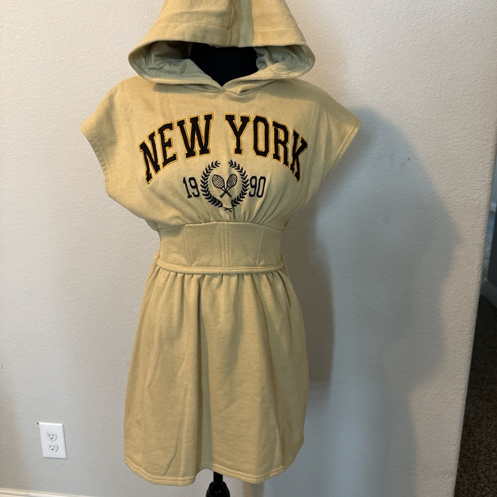 Beige Hooded Dress with New York Print